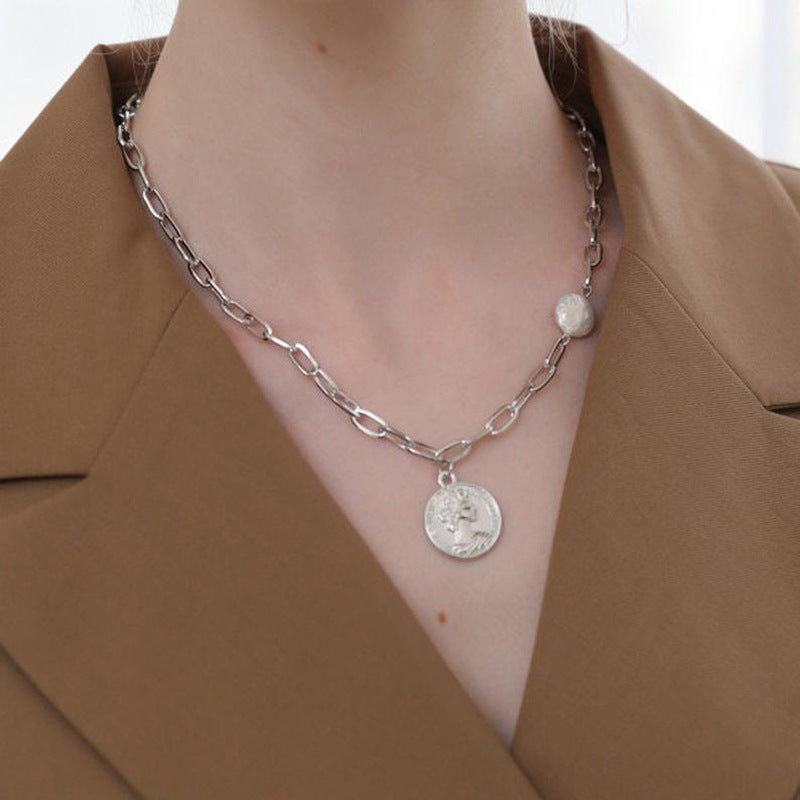 Fashion Ins Style Imitation Pearl Portrait Coin Necklace