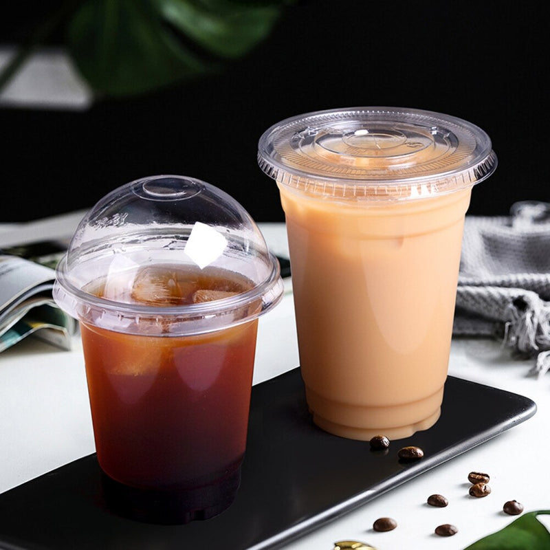 Plastic Cups with Lids and Straws